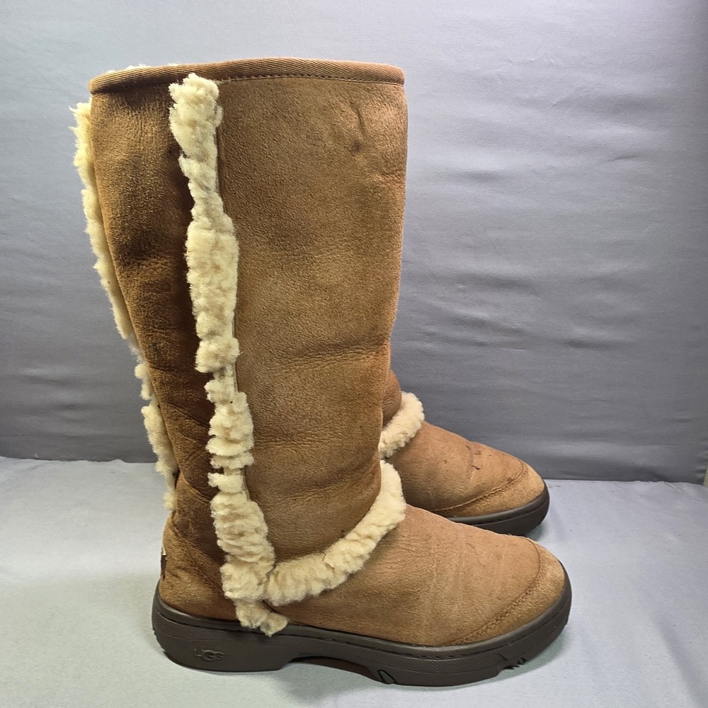 UGG SUNBURST TALL CHESTNUT BOOTS GENUINE SHEEPSKIN Womens 9